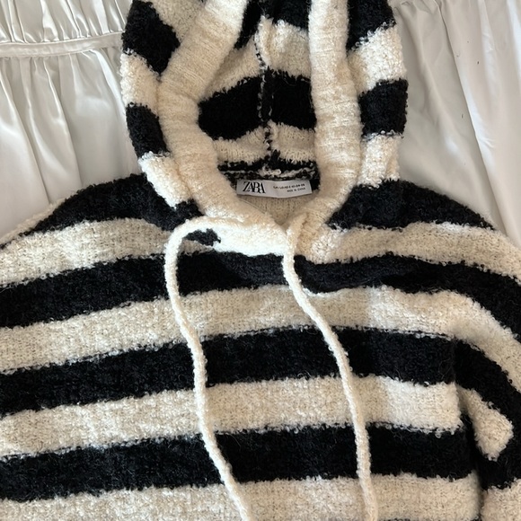 Zara sweater hoodie - Picture 2 of 2